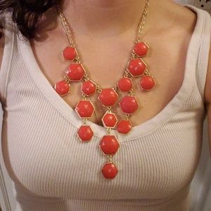 Adjustable statement necklace